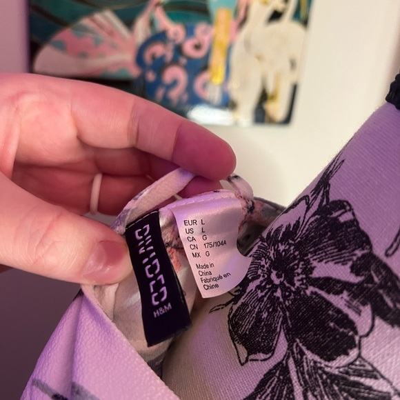 H&M tropical print kimono blouse with tie - Picture 3 of 3